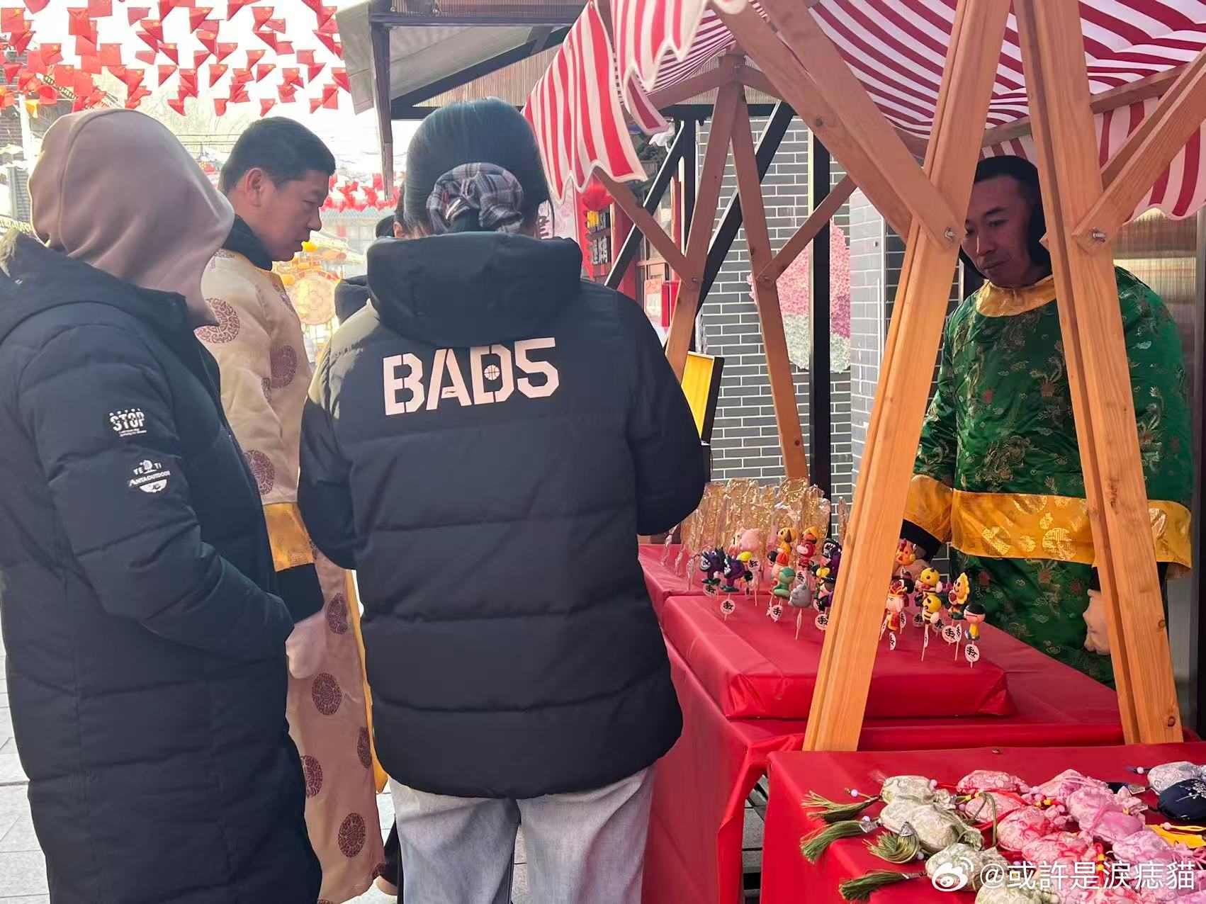 元宵节团圆又纳福，没过完正月不算过完年！这一天登高祈福，寓意全年步步高。来辽宁铁