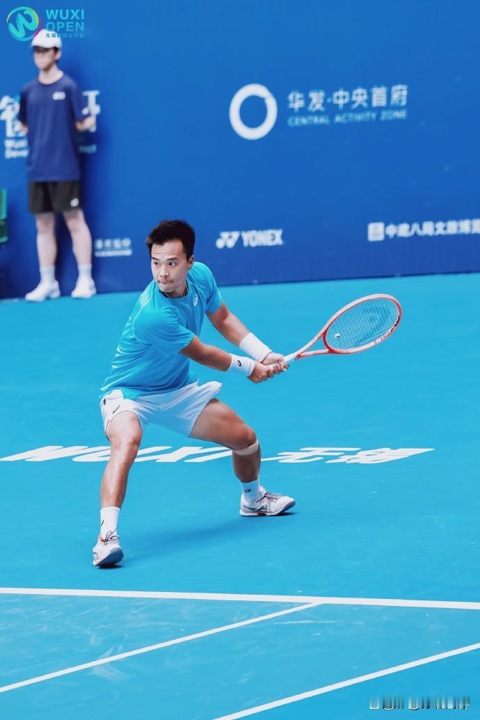 今日挑战赛
👇W35泸州半决赛
10：00，🇨🇳白卓璇vs姚辛欣🇨🇳