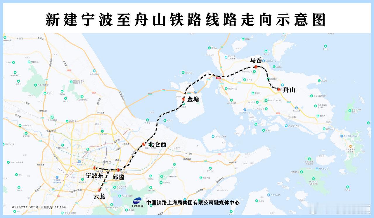 【首节钢箱梁架设成功！浙江桃夭门大桥转入桥面钢结构施工阶段 】9月8日，甬舟铁路