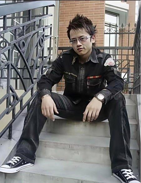 以前的张杰是这样的！ ​​​