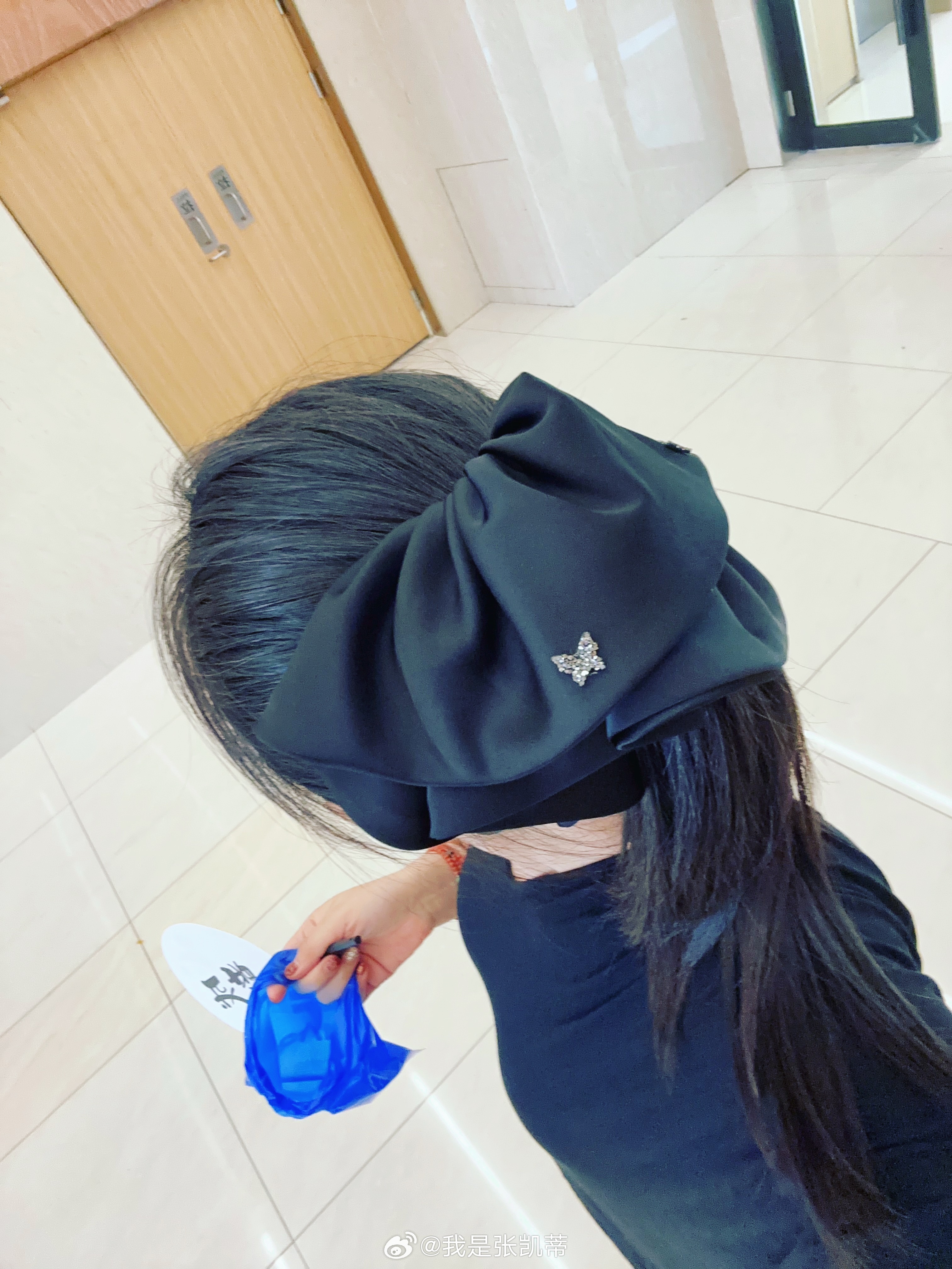 一个满意的新发夹 