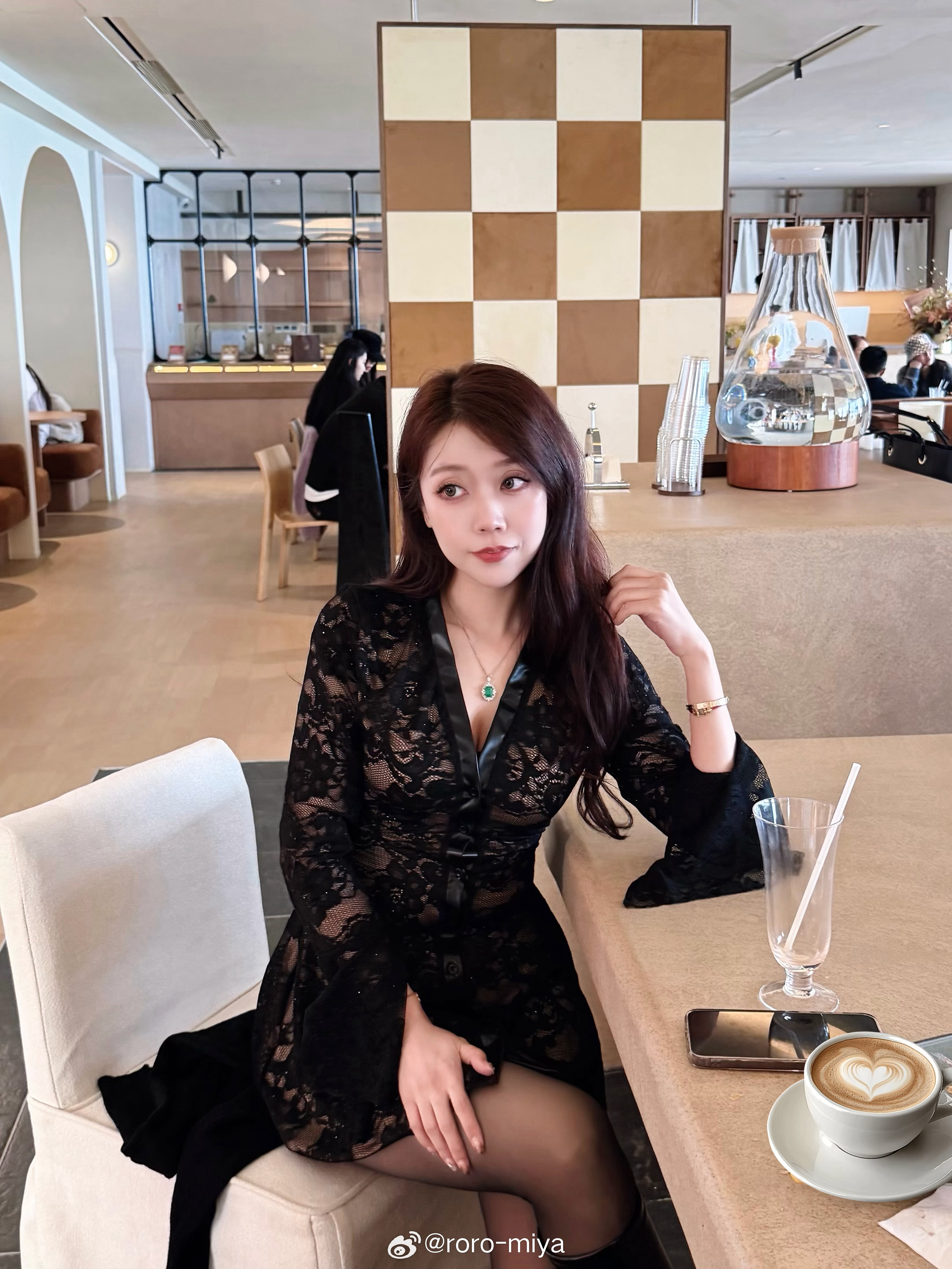 ˚｡⋆☕🤎🥐⭒˙｡今天穿什么ootd 青岛·Sòf cafe musée(风