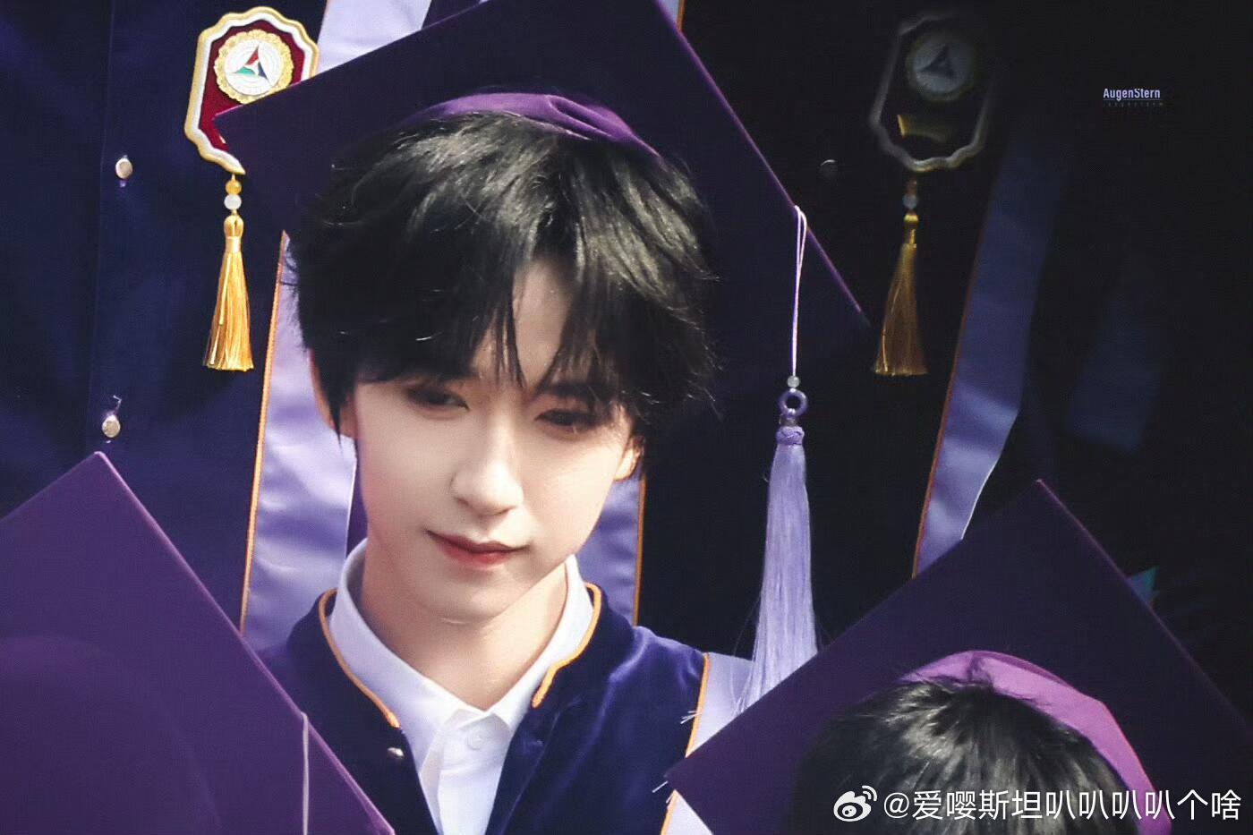 贺峻霖硕士研究方向贺峻霖新传硕士研究方向 远见藏在每一次选择里！贺峻霖硕士锁定媒
