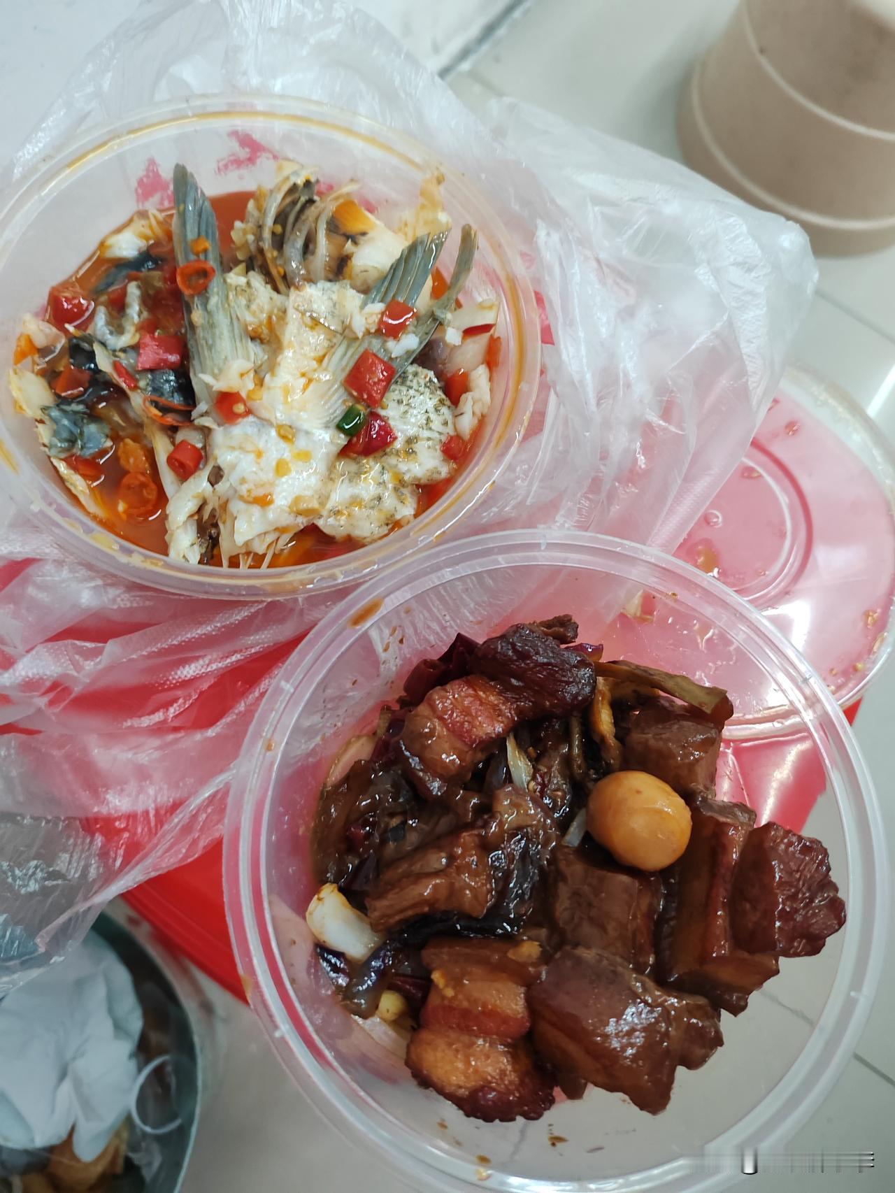 没吃晚饭最惦记的不是老公却是干妹妹，心里拔凉拔凉的！

阿姨昨天突然生病了被黑皮