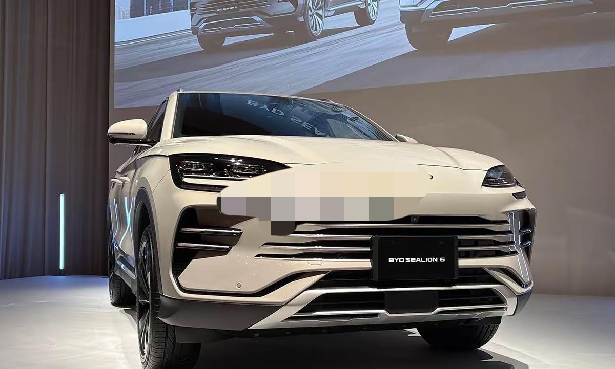 比亚迪正式在日本推出插电式混合动力SUV车型海狮6，这也是比亚迪进入日本市场的第