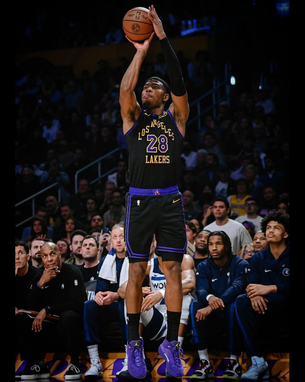 八村更新ins：“😤🔝”湖人国度洛杉矶湖人