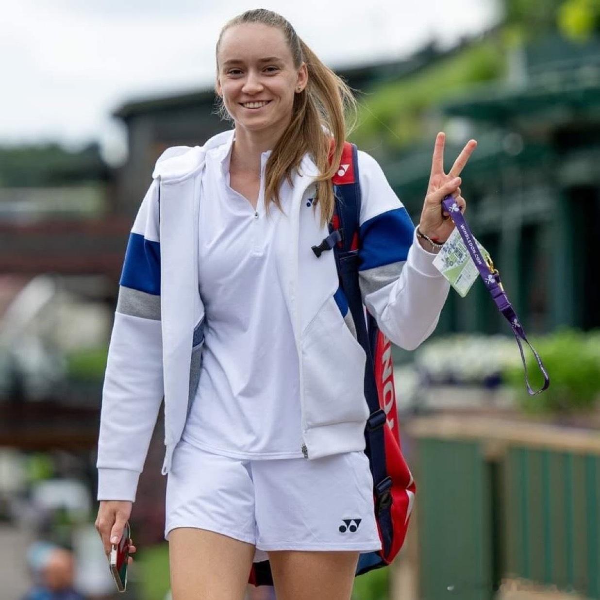 莱巴金娜获得 WTA 总决赛参赛资格。为了做到这一点，她必须击败今年夏天给她带来