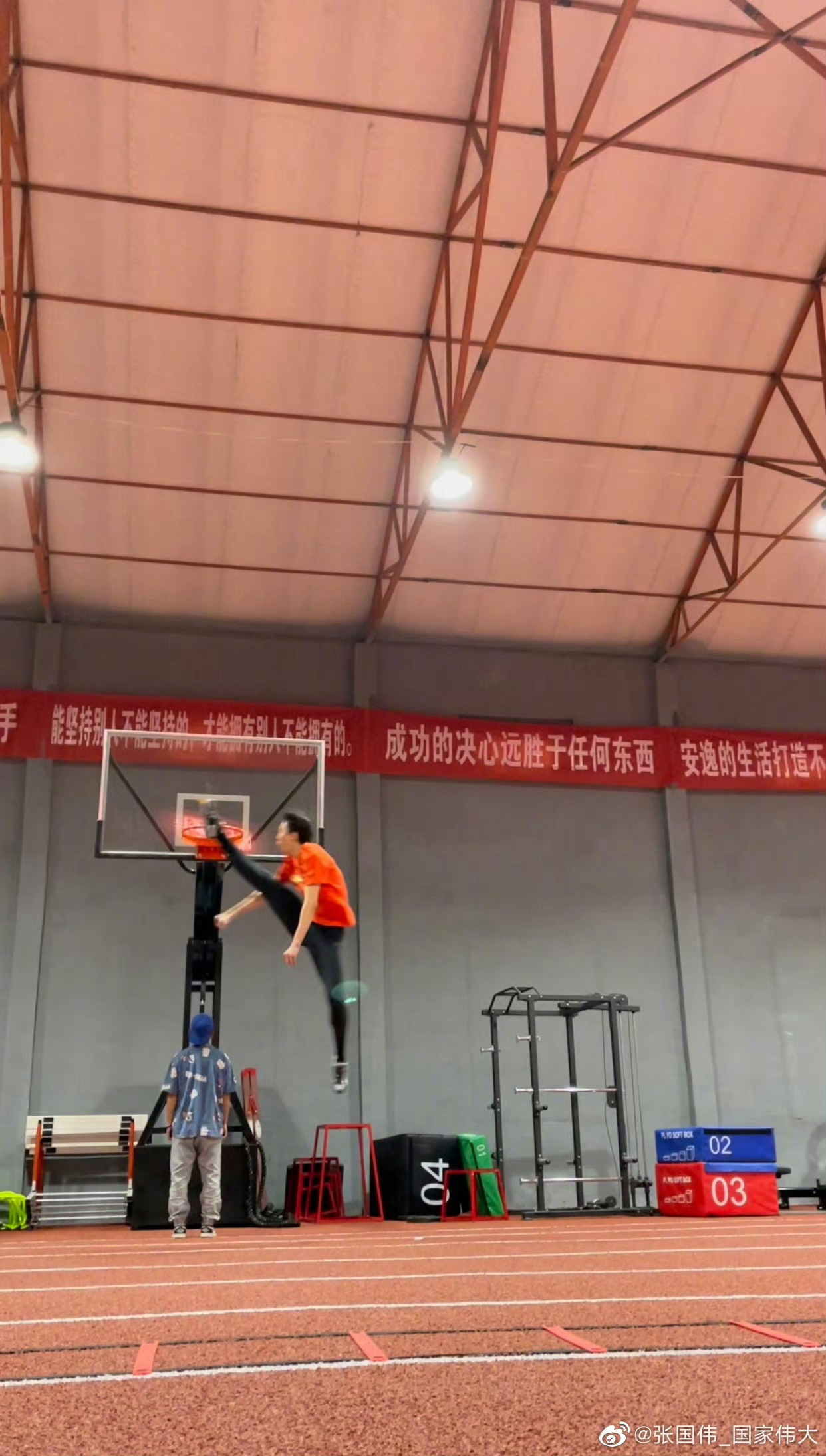 下一届推荐张国伟外卡 