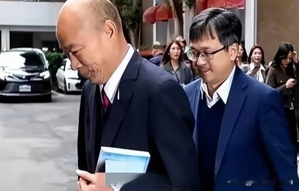 太气愤！民进党“谴责大陆案”高票通过，韩国瑜、傅崐萁竟公然附和
 
台湾立法机构