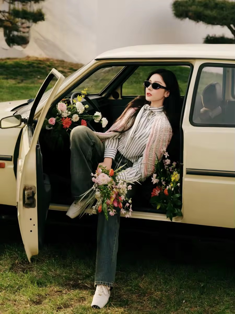 迪奥全球公关总监发文迪奥全球公关总监发文回应了迪丽热巴缺席时装周，期待热巴早日回