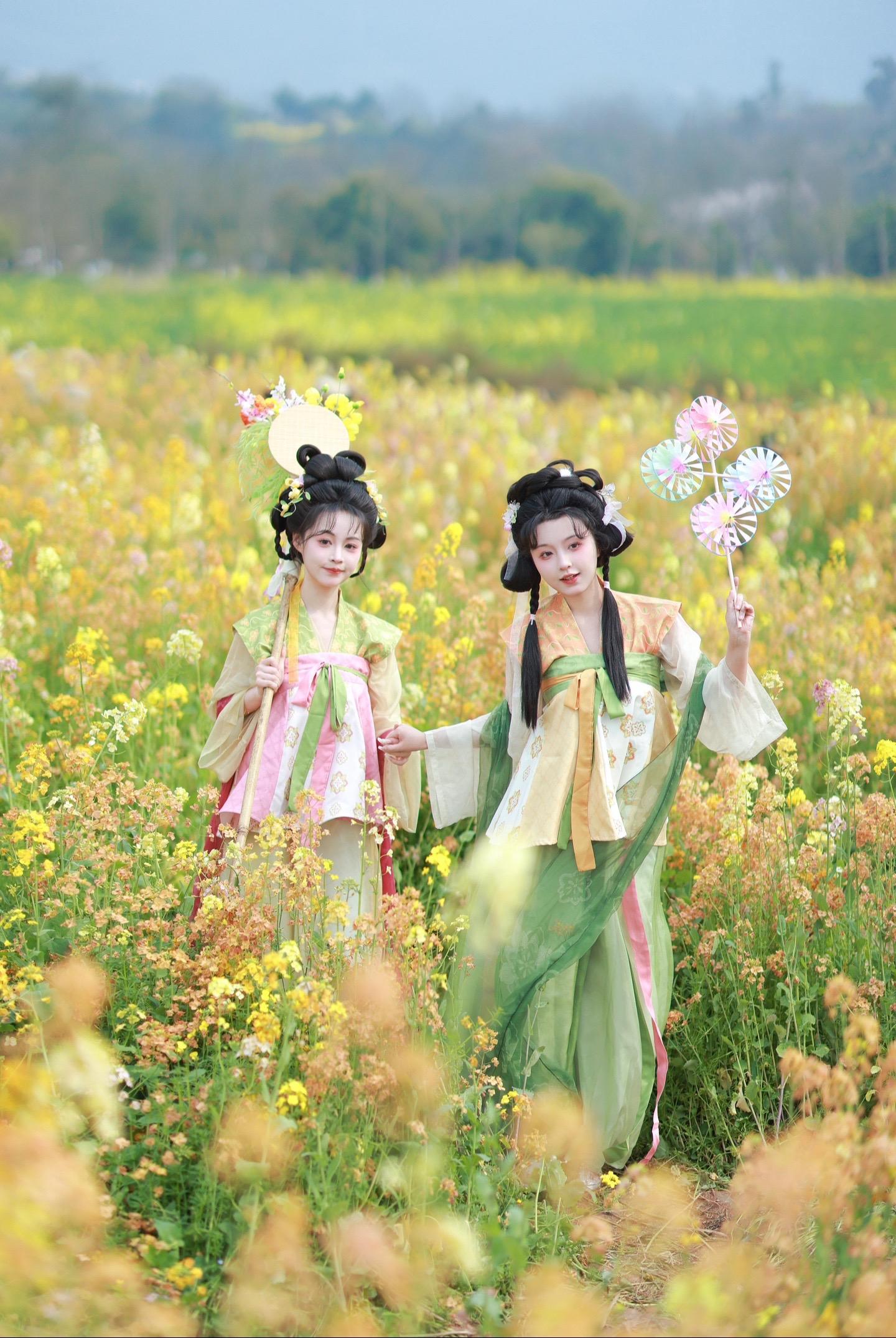 一起去拍油菜花啊！