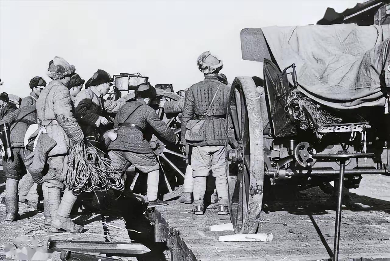 起义部队叛变的很多。滇军184师营口起义后，就有很多人叛变。北平起义后，还有要叛