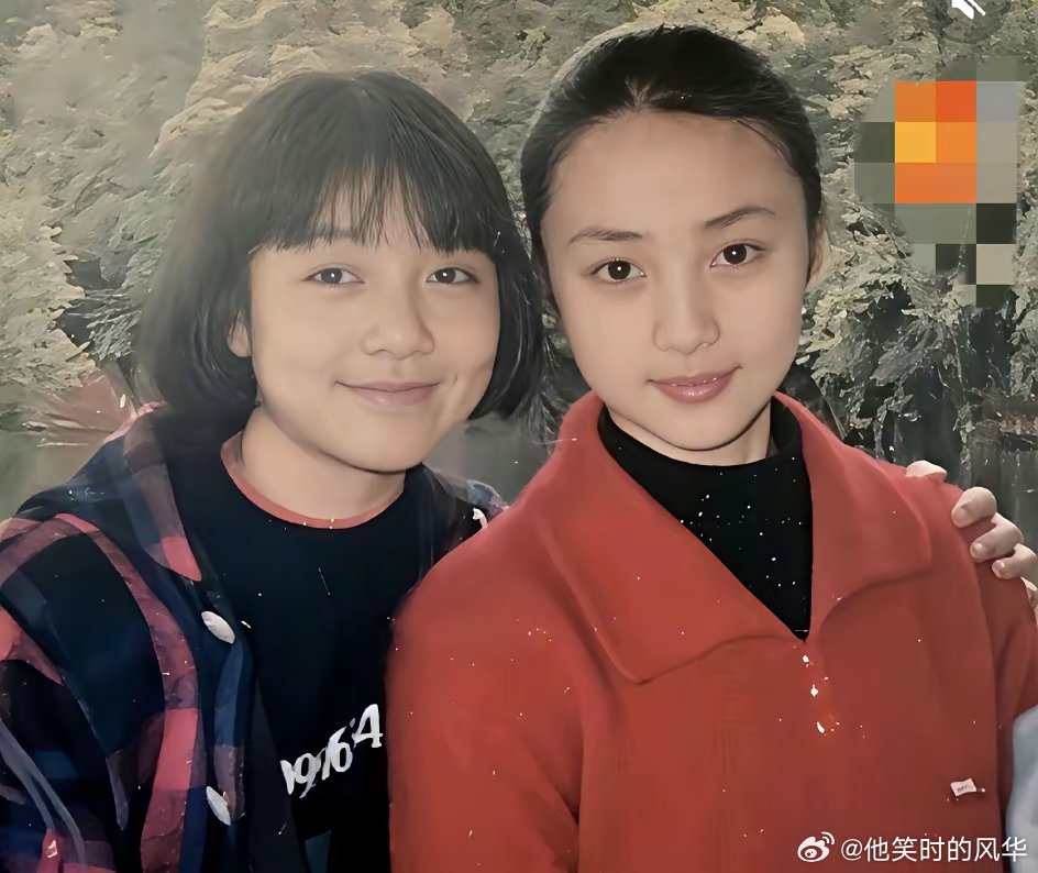 难怪黄磊说，蒋勤勤刚进大学第一天，整个校园都轰动了，大家都来一睹芳容！那个时候的