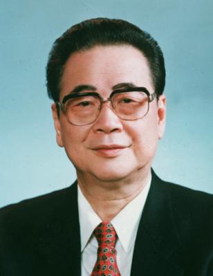 [浮云]1981年，电力部一些老同志联名向中央反映，对李鹏出任部长表示担忧。他们