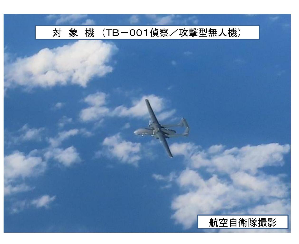 中国TB-001双尾蝎无人机、运-9高新反潜机，飞越了美国海军罗斯福号航母头顶！