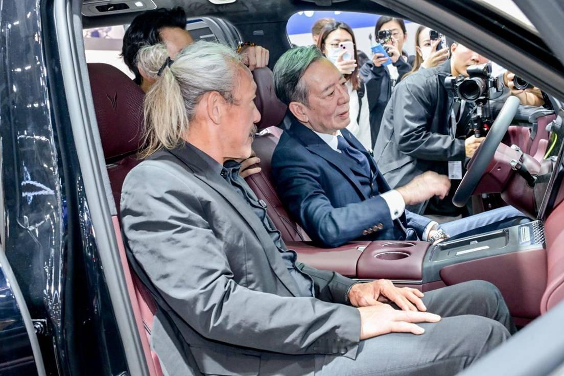 2025广州车展上，岚图展台因李国麟、骆应钧、易天雄等TVB演员的集体亮相秒变“