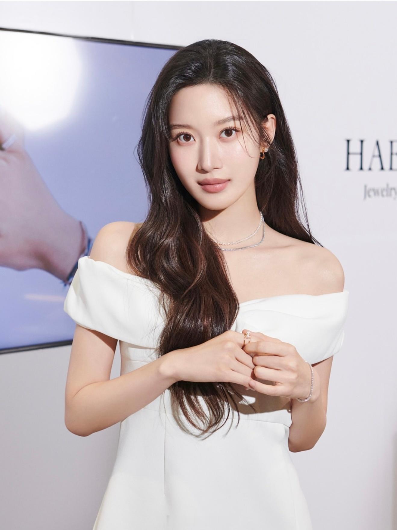 文佳煐 比起来看她的女明星照更喜欢她的日常生活照自律韩女一枚 ​​​