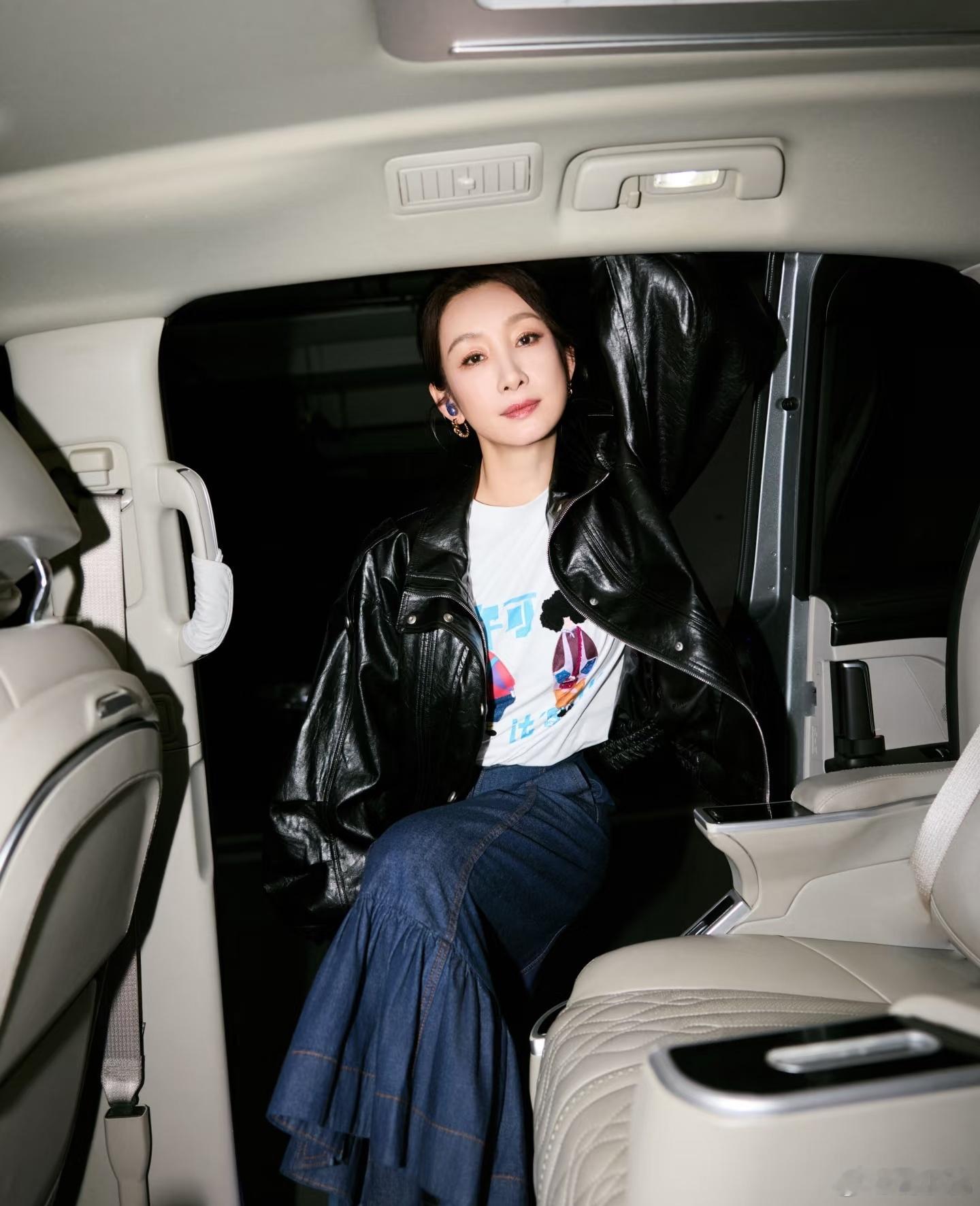 红发狂野孙俪你如今几岁孙俪好适合这个人物角色呀，尤其是和本身的强大的气场来说也是