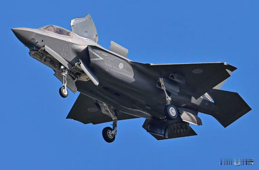 科幻！——世界现役唯一第五代短距/垂直起降战斗机。