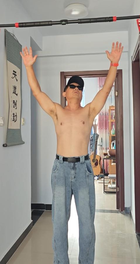 减重28斤，4个月时间，大约损失了七八斤肌肉，可能是方法不够科学。基本达成目标，