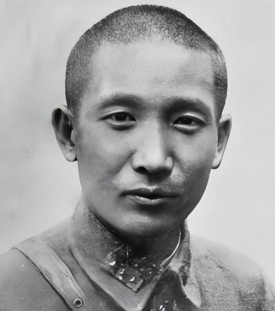 1938年，西南联大三百多名师生徒步西迁。为防土匪劫掠，张治中致信湘西群匪。谁知