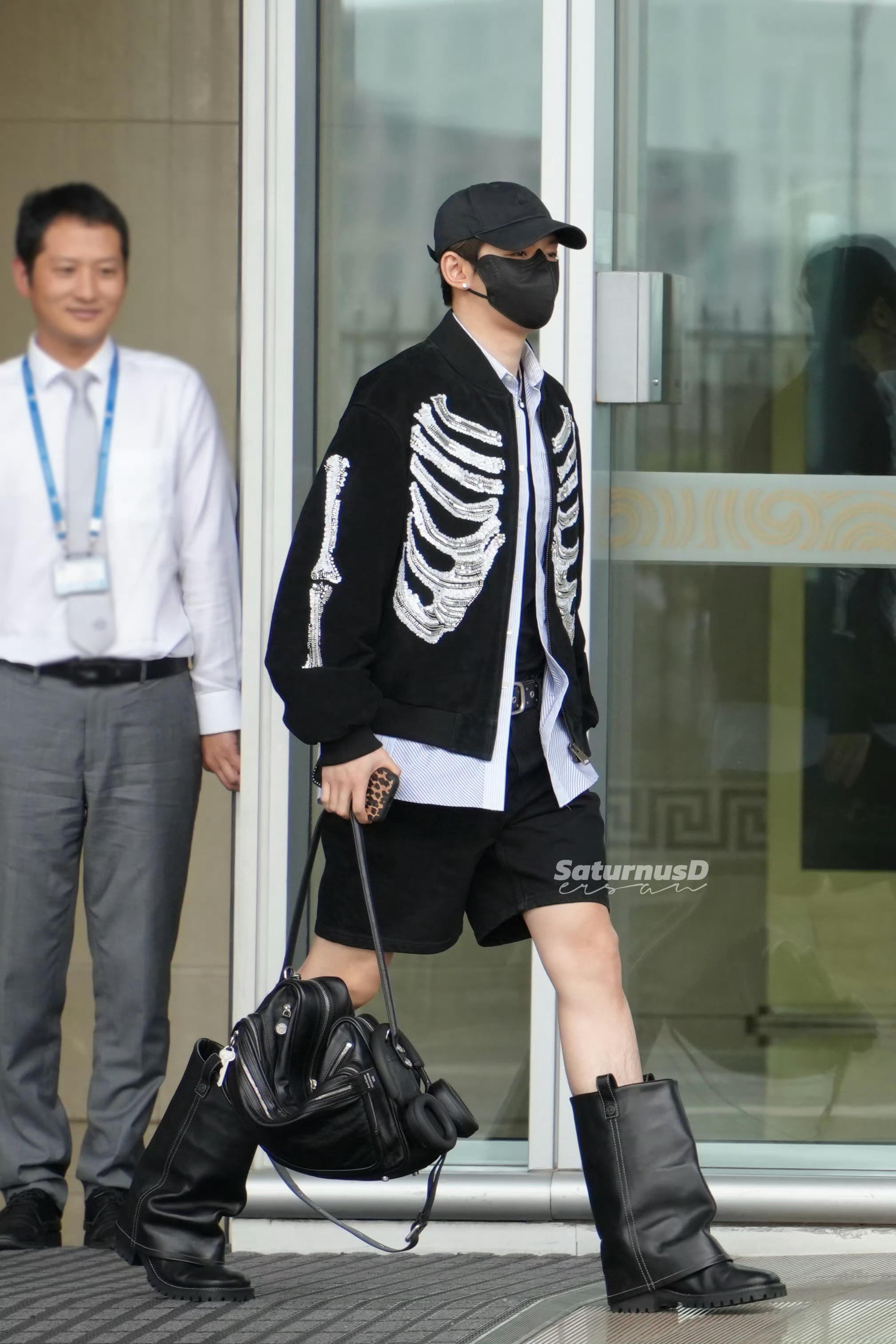 · Day13最想get邓为同款：想要和为子一样的同款品味和同款好身材，喜欢他身