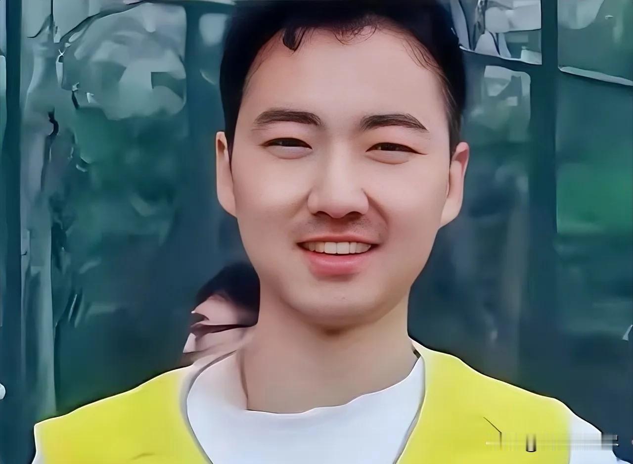 泪目！江苏29岁小伙白血病晚期。父母含泪瞒着他，谎称只是严重贫血。谁料，小伙病逝