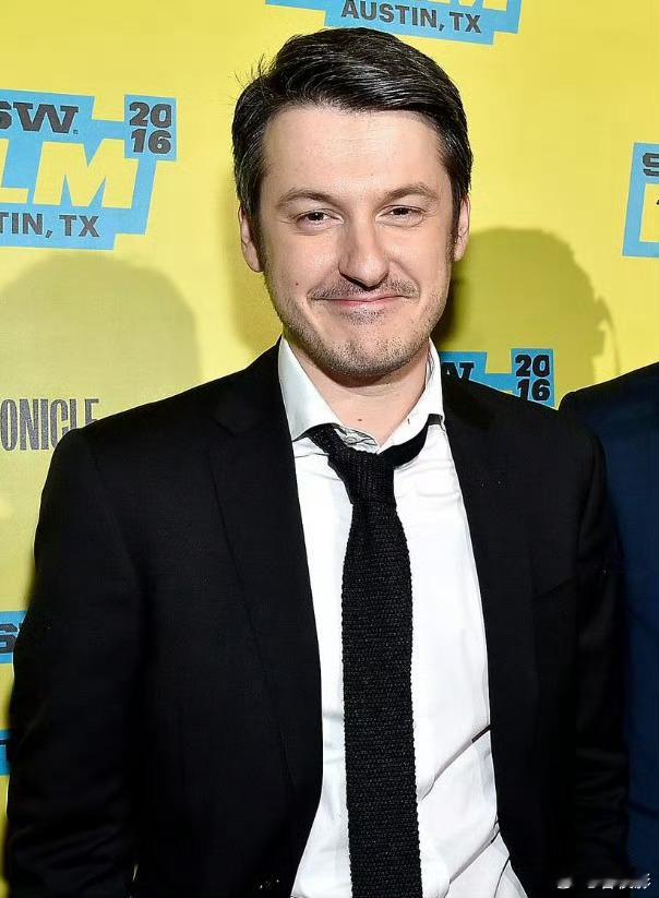 [心]Deadline独家消息：伊利亚·奈舒勒（《小人物》）将执导《新威龙杀阵2