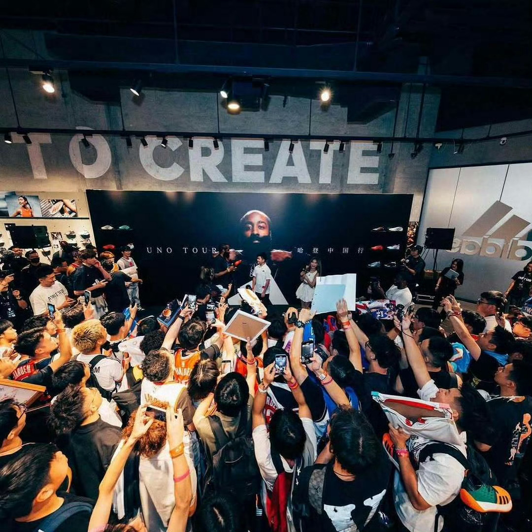 [心]哈登在IG晒照致谢中国球迷：“每年你们都给予我无与伦比的爱，感激之情难以言