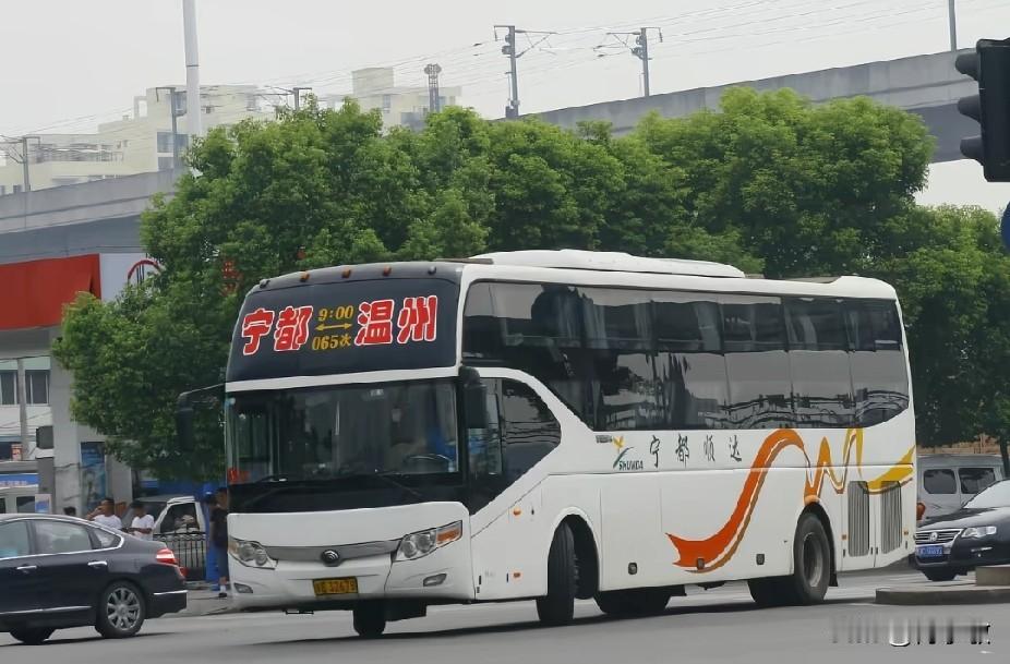 江西赣州宁都县的省际长途线路
宁都—温州
宁都—珠海
宁都—广州
宁都—晋江
宁