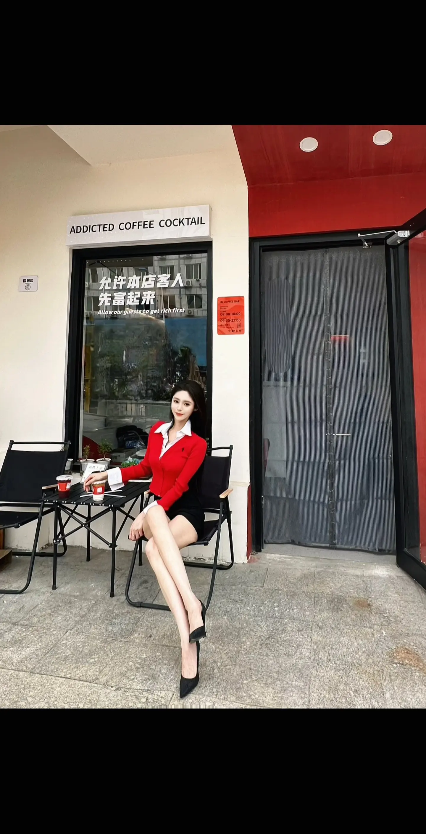 我要做玫瑰。但并不认为玫瑰是百花之王，玫瑰只是一朵花。