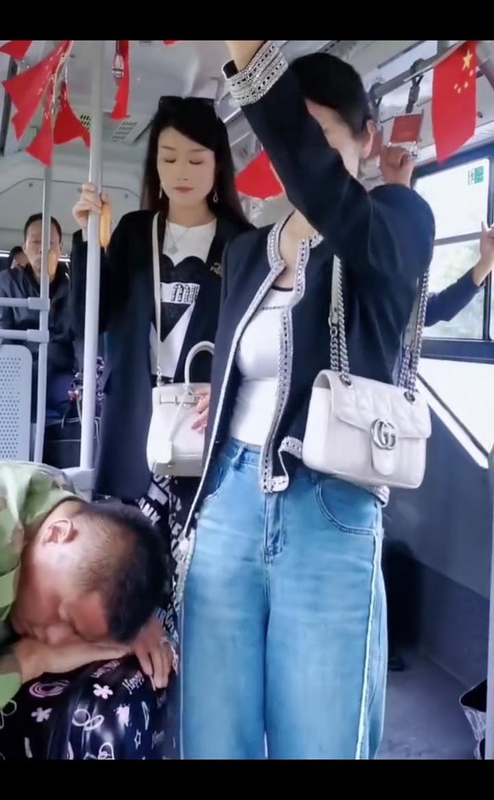 穿着赌注。