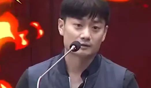 国民党“新一代战神”，殷玮被民进党越打越红

时间拉回到台北市议会最近一轮质询现