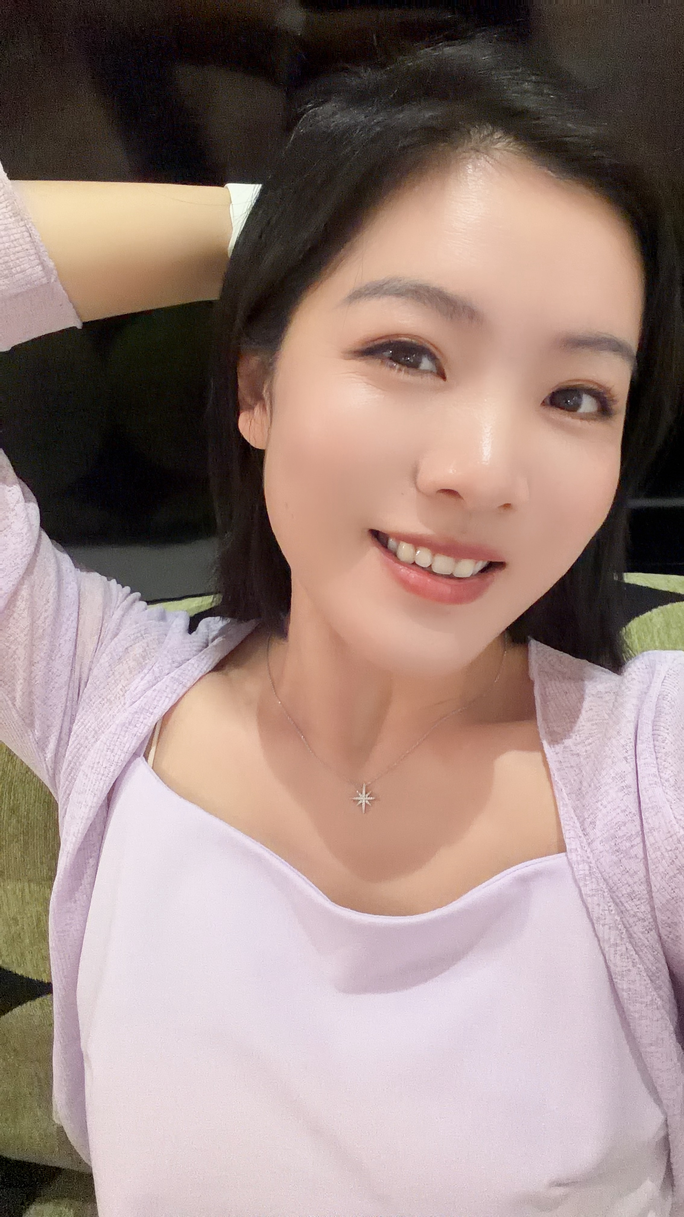 本周末过得很不错~可以说超级赞！周六加个班，拍摄视频，终于又录了一期个人播客~周