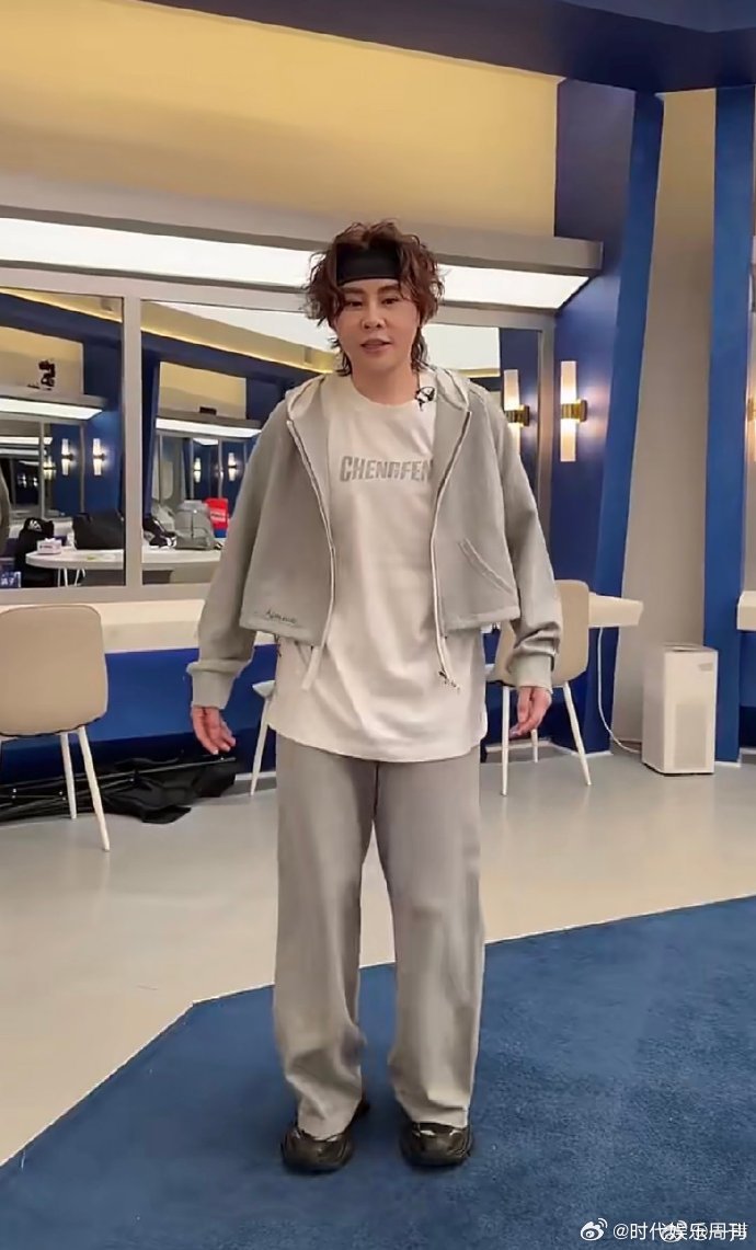 王濛 别让武将干这个乘风2026王濛的飒爽与果敢，是《乘风 2026》里独特的风