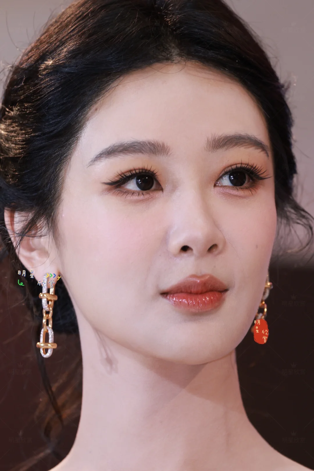 怼脸拍了新晋视后杨紫，美到发光🌟