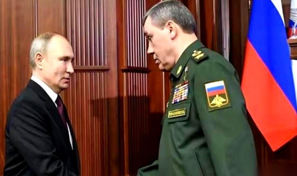 说出来你可能不信，全世界最怕普京出事儿的，八成是乌克兰。
去年那场闹剧还记得吗？