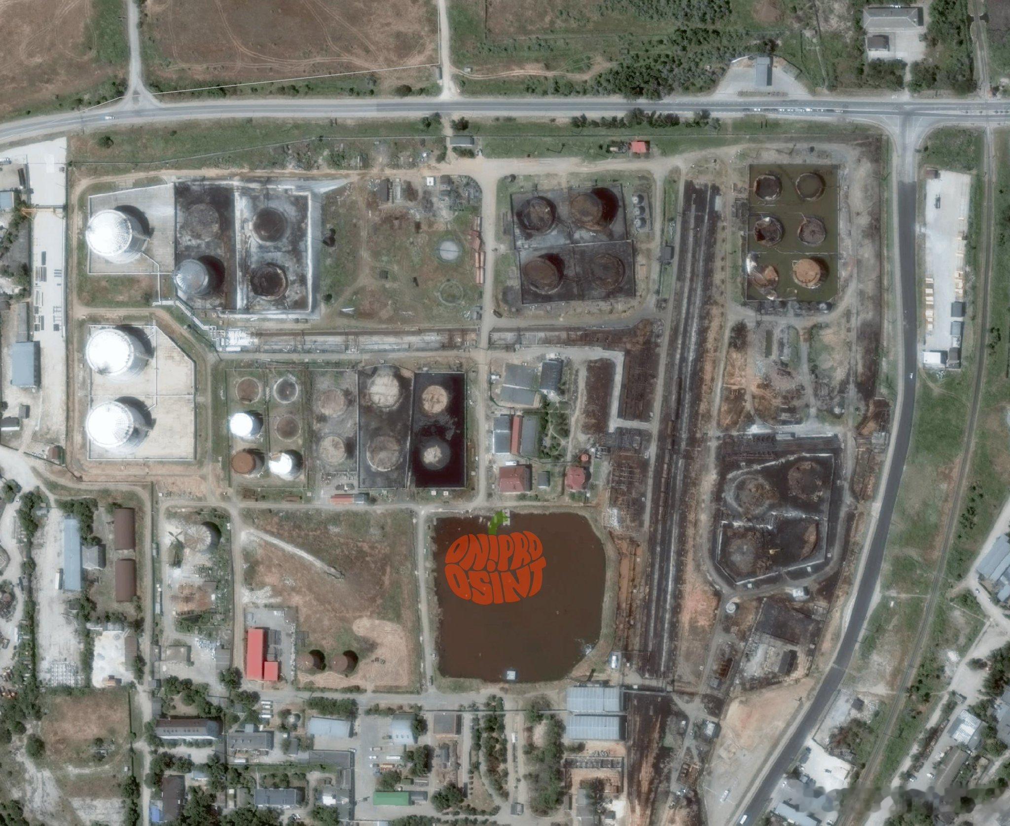 衛星影像顯示，位於Feodosia費奧多西亞（克里米亞）的石油儲運終端遭受嚴重破