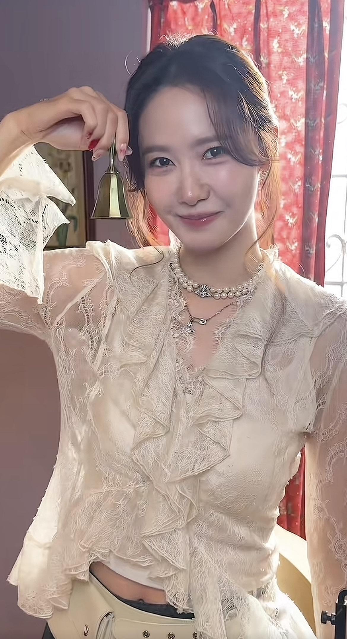 林允儿  韩版穿搭