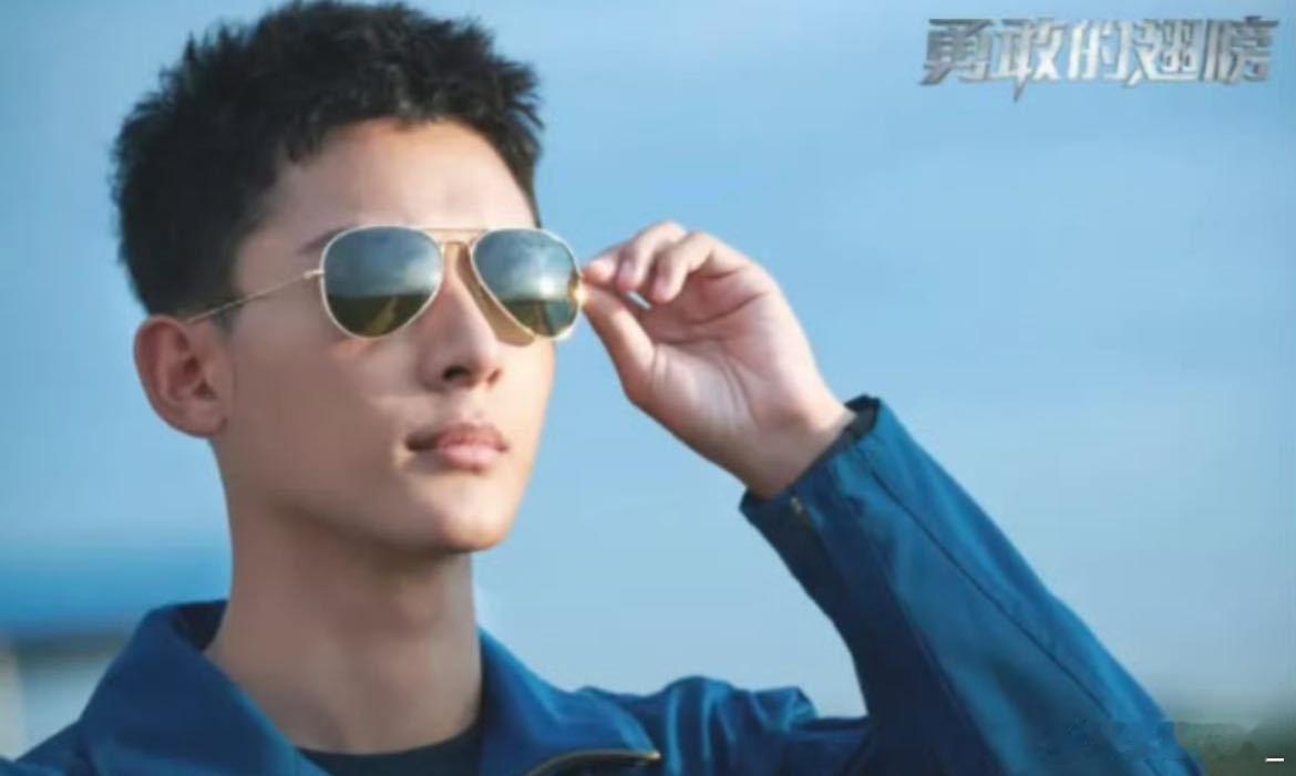 张晚意找到同皂中人了《一路繁花2》的“母子”售后也太可爱了！何赛飞几十年来一块肥