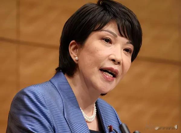 日本首相高市早苗“玩火自焚”，已遭到多方要求“立刻辞职”。
12月7日，日本社民