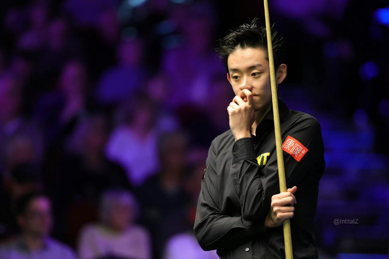 吴宜泽 1-1 巴里·霍金斯
2月28日21点，斯诺克威尔士公开赛第一场半决赛，