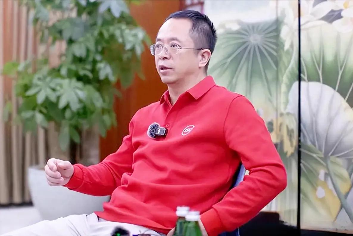 马斯克，他凭什么敢如此伟大？

第一，他敢于挑战火星，目标星辰大海。
第二，他不