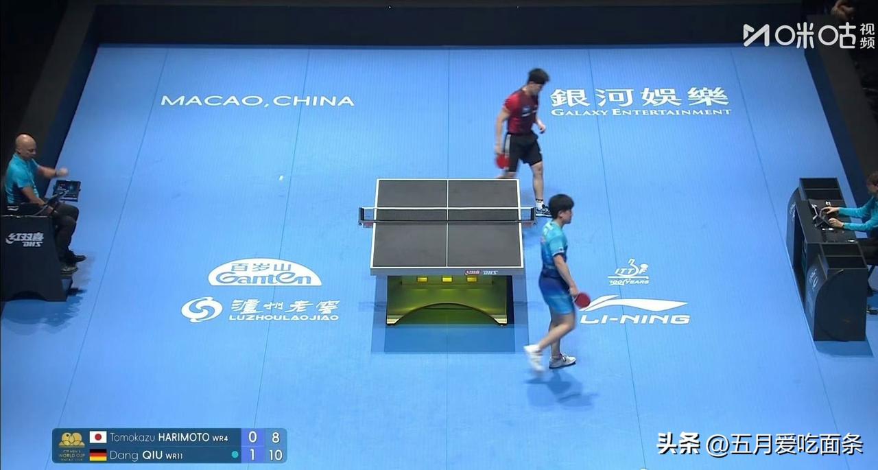 一个能听懂汉语的德国人，和一个能听懂汉语的日本人，在赛场上厮杀，场下一帮会说汉语