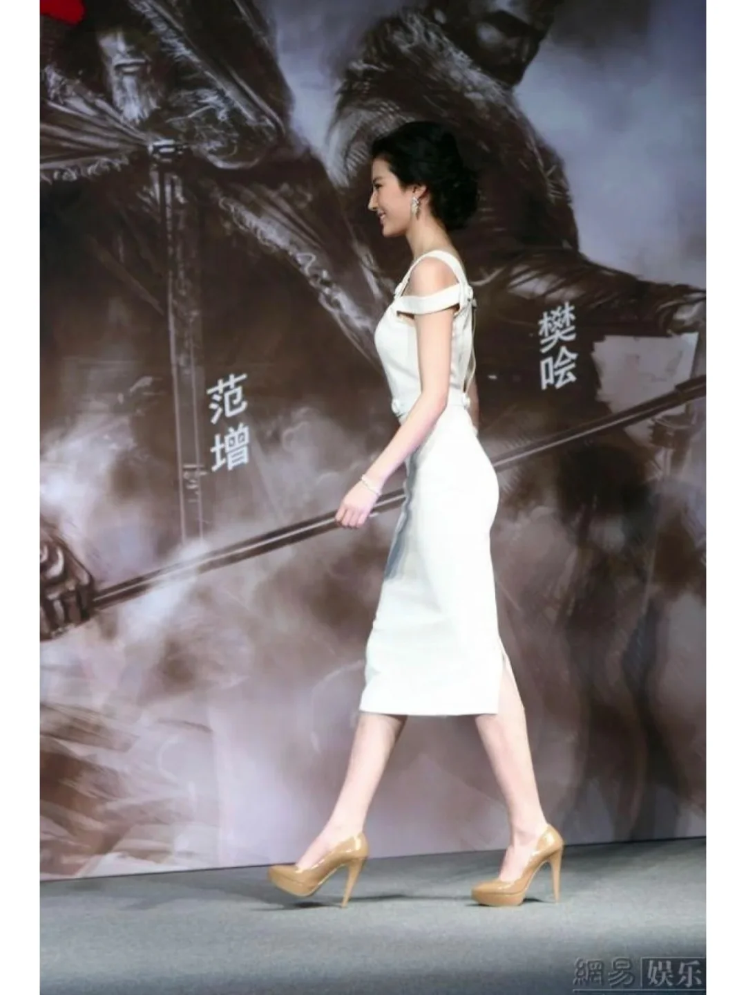 刘亦菲这个身材