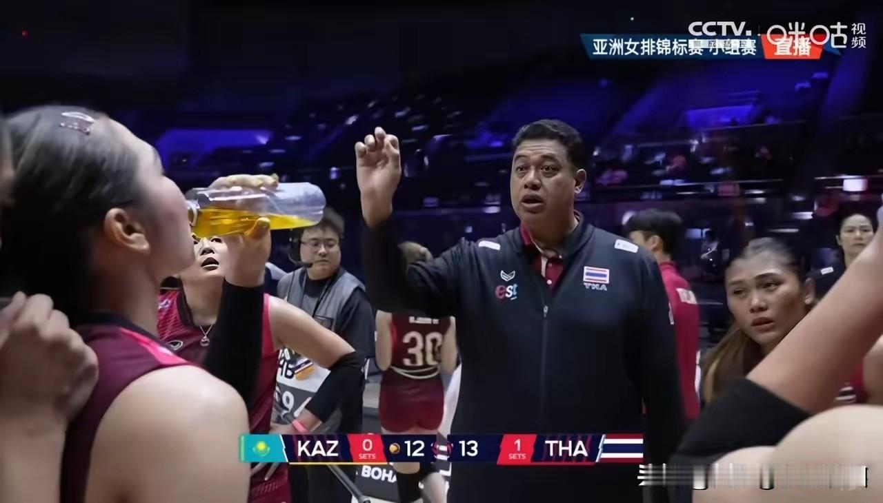 随笔。
  今晚泰国女排赢日本。
  中国赢伊朗应该没问题。
  明日中国与泰国