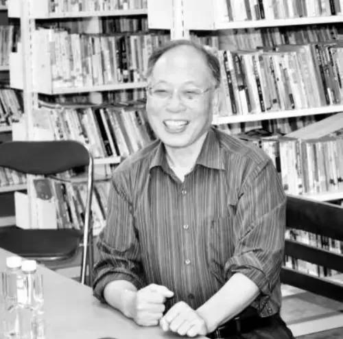 1953年，毛主席来到陈独秀老家视察工作。期间，毛主席询问道：“陈独秀的后代还有