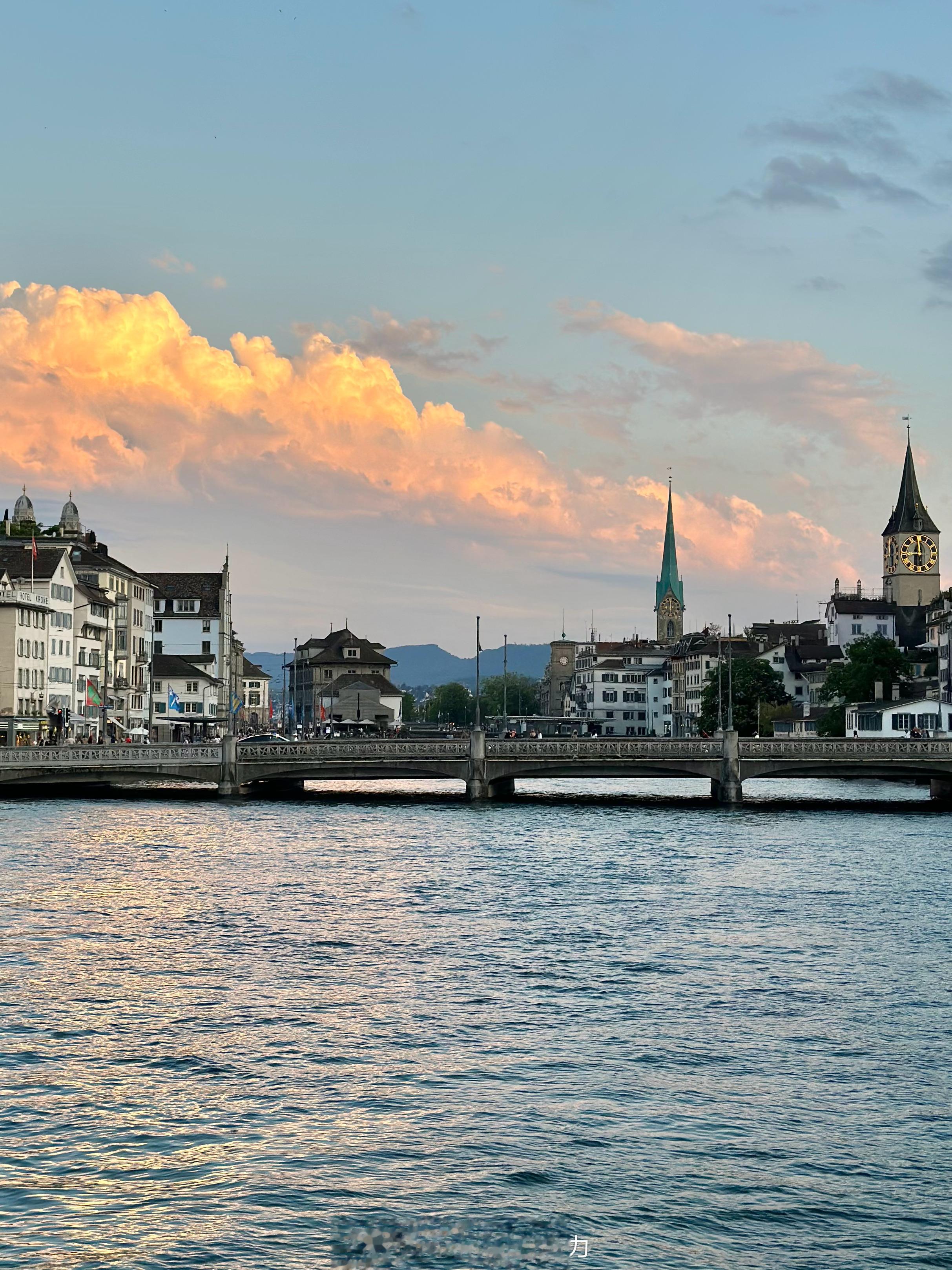 好惬意的城市啊🌆  ​​​