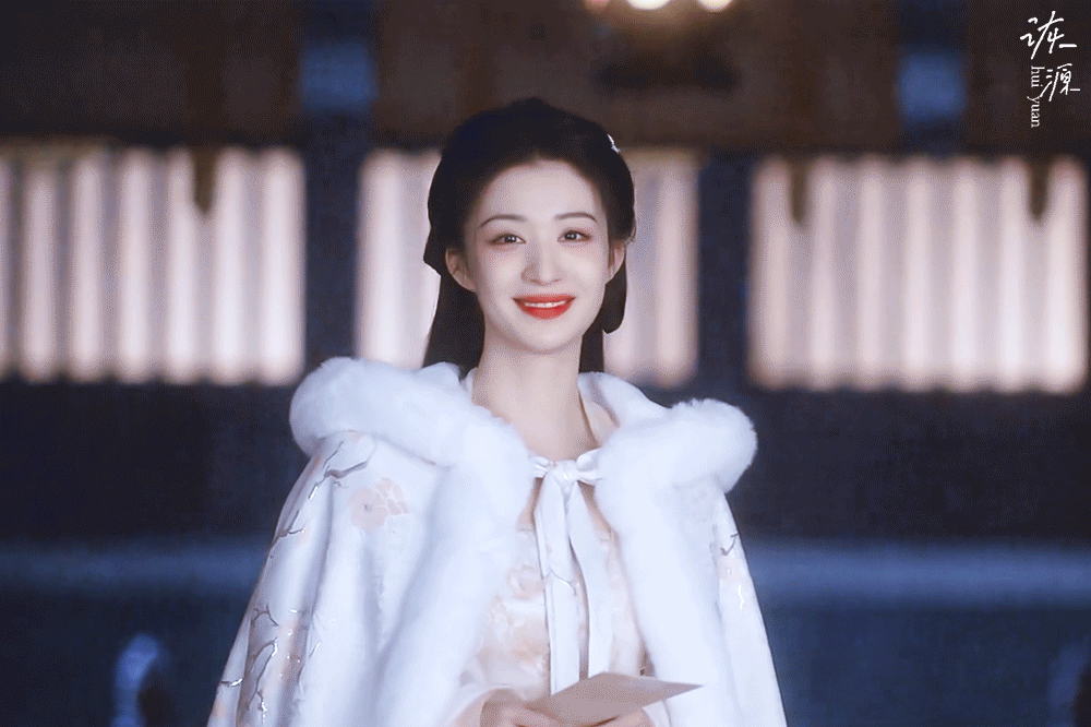 王楚然 《成何体统》庾晚音 / 动图▷EP25-10 白斗篷-下雪❄️❄️❄️和