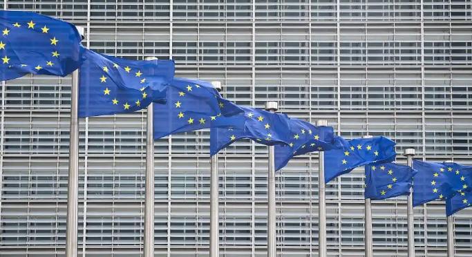 [浮云]有钱就让他去花吧，欧盟称已向乌克兰提供1690亿欧元援助

俄乌冲突打到